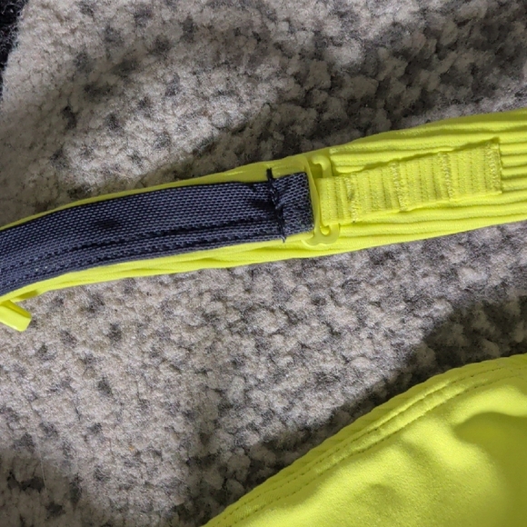 ZYIA Neon Yellow & Charcoal Ribbed Sports Bralette - Picture 5 of 5
